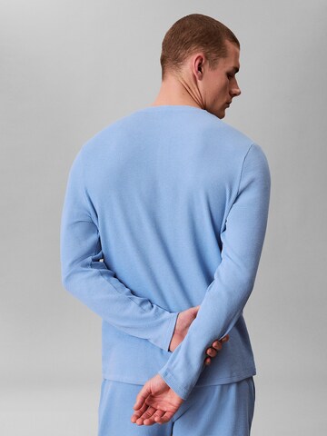 T-Shirt Calvin Klein en bleu