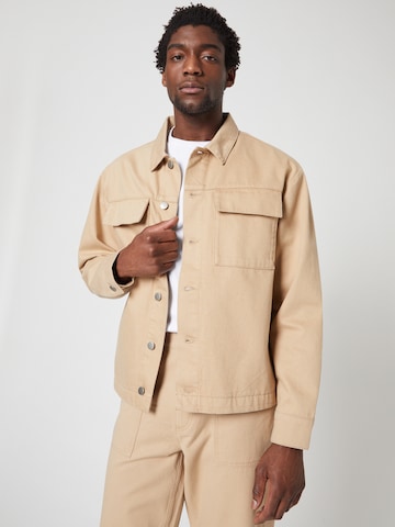 ABOUT YOU x Louis Darcis Between-Season Jacket in Beige