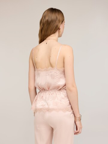 Top di MOTIVI in rosa