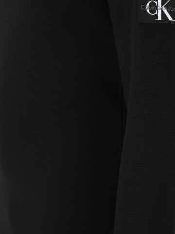 Calvin Klein Jeans Szabványos Póló - fekete