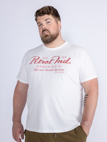 T-Shirt 'Bonfire' Petrol Industries en blanc : devant