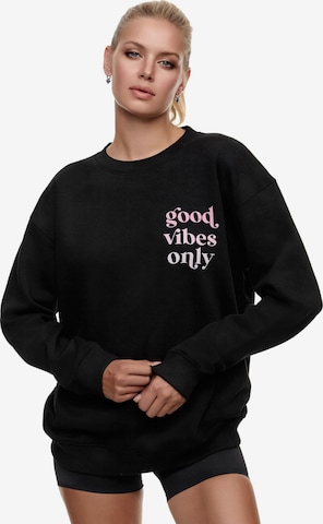 Worldclassca Sweatshirt in Schwarz: Vorderseite