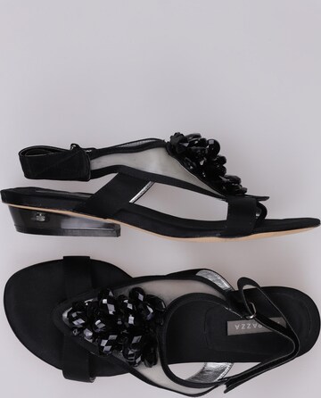 APEPAZZA Sandals & High-Heeled Sandals in 36 in Black: front