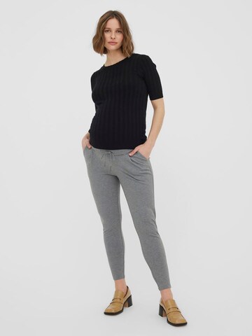 Vero Moda Maternity Regular Broek 'MEVA' in Grijs