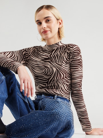 Hailys Koszulka 'Ki44mmy' w kolorze brązowy: przód