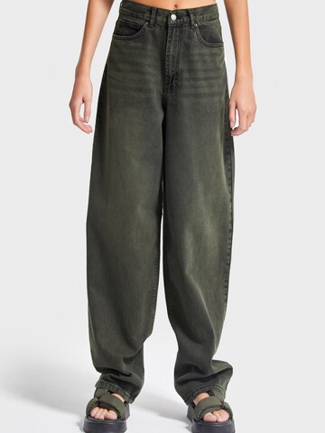 IT'S BASIC Loose fit Jeans 'IVY Skater Mid Rise Jeans' in Green