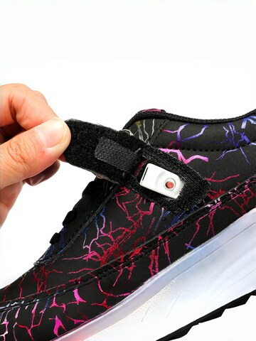 HUSKSWARE Inline and Roller Skates in Black