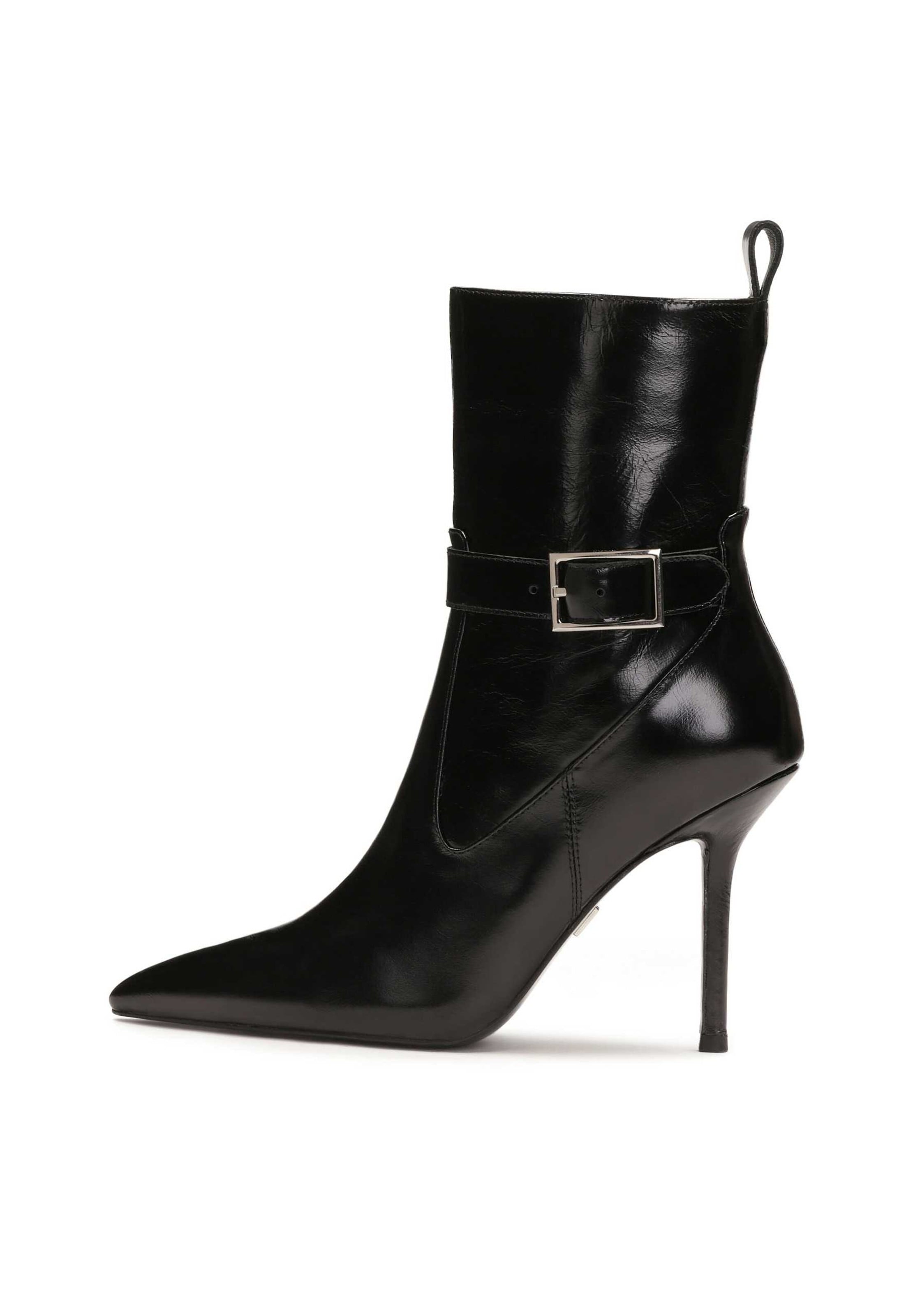 Kazar - Botim em preto: frente