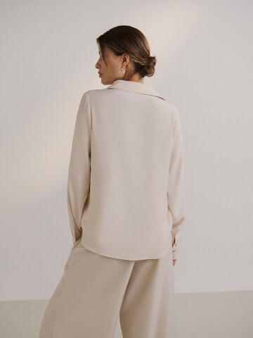 Guido Maria Kretschmer Women Blouse 'Hanni' in Beige