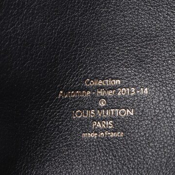 Louis Vuitton Bag in One size in Grey