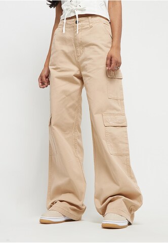 Karl Kani Wide Leg Cargohose in Beige: Vorderseite