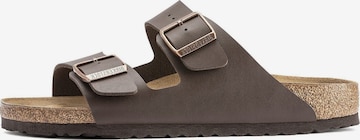 Sandalo 'Birkenstock Ciabatta Arizona' di BIRKENSTOCK in marrone: frontale