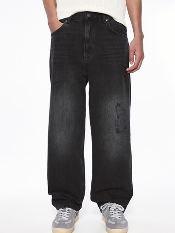 Pull&Bear Loosefit Jeans in Zwart: voorkant