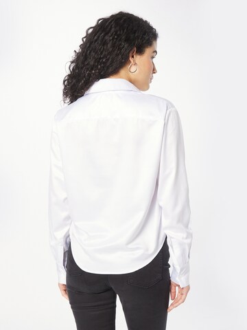 GUESS - Blusa 'ANNA' em branco