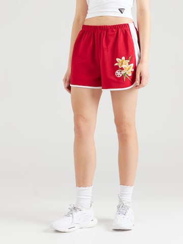 GUESS Regular Shorts 'ZOEY' in Rot: predná strana