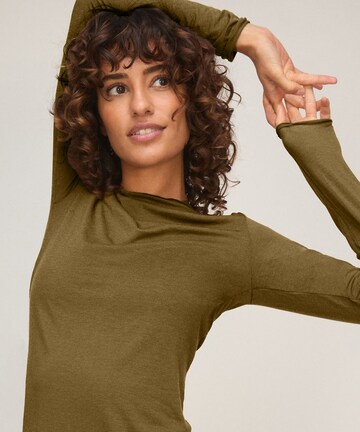 Hunkemöller Slaapshirt ' Boatneck Cashmere' in Groen