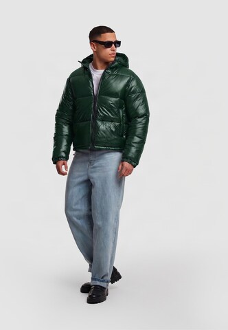 Urban Classics - Chaqueta de invierno en verde