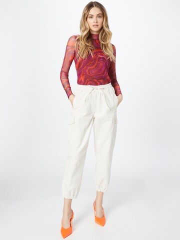 Effilé Pantalon cargo LOOKS by Wolfgang Joop en blanc