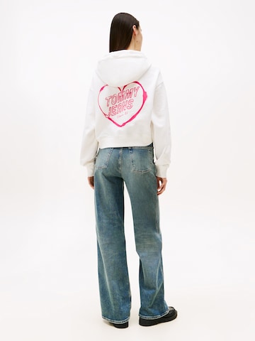 Tommy Jeans Μπλούζα φούτερ 'HEART' σε λευκό: μπροστά