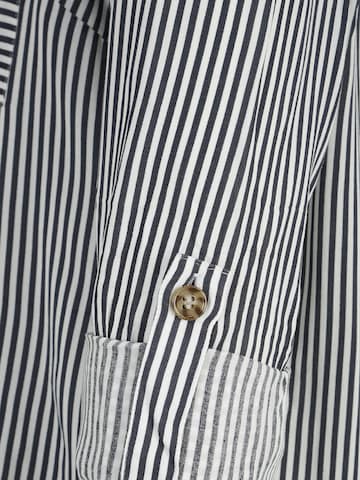 Vero Moda Petite Blouse 'VMBUMPY' in Zwart