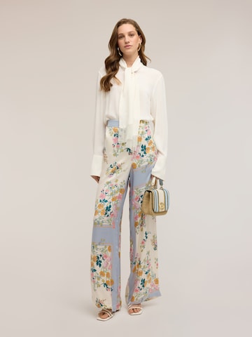MOTIVI - Blusa en blanco