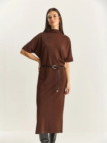 Robe Bianco Lucci en marron