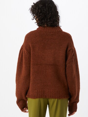 Pull-over 'Taylor' Gina Tricot en marron