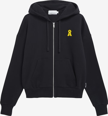 Veste de survêtement 'Iconic' ARMEDANGELS en noir : devant