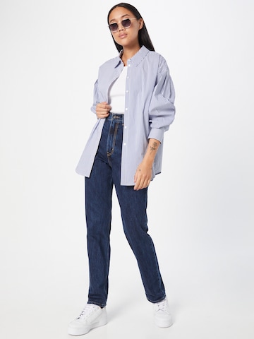 mėlyna LEVI'S ® Prigludęs Džinsai '70s High Slim Straight'