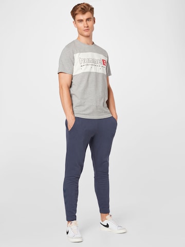 Hummel Tapered Sportbroek in Blauw