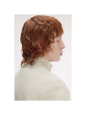 Fred Perry Sweatshirt in Beige