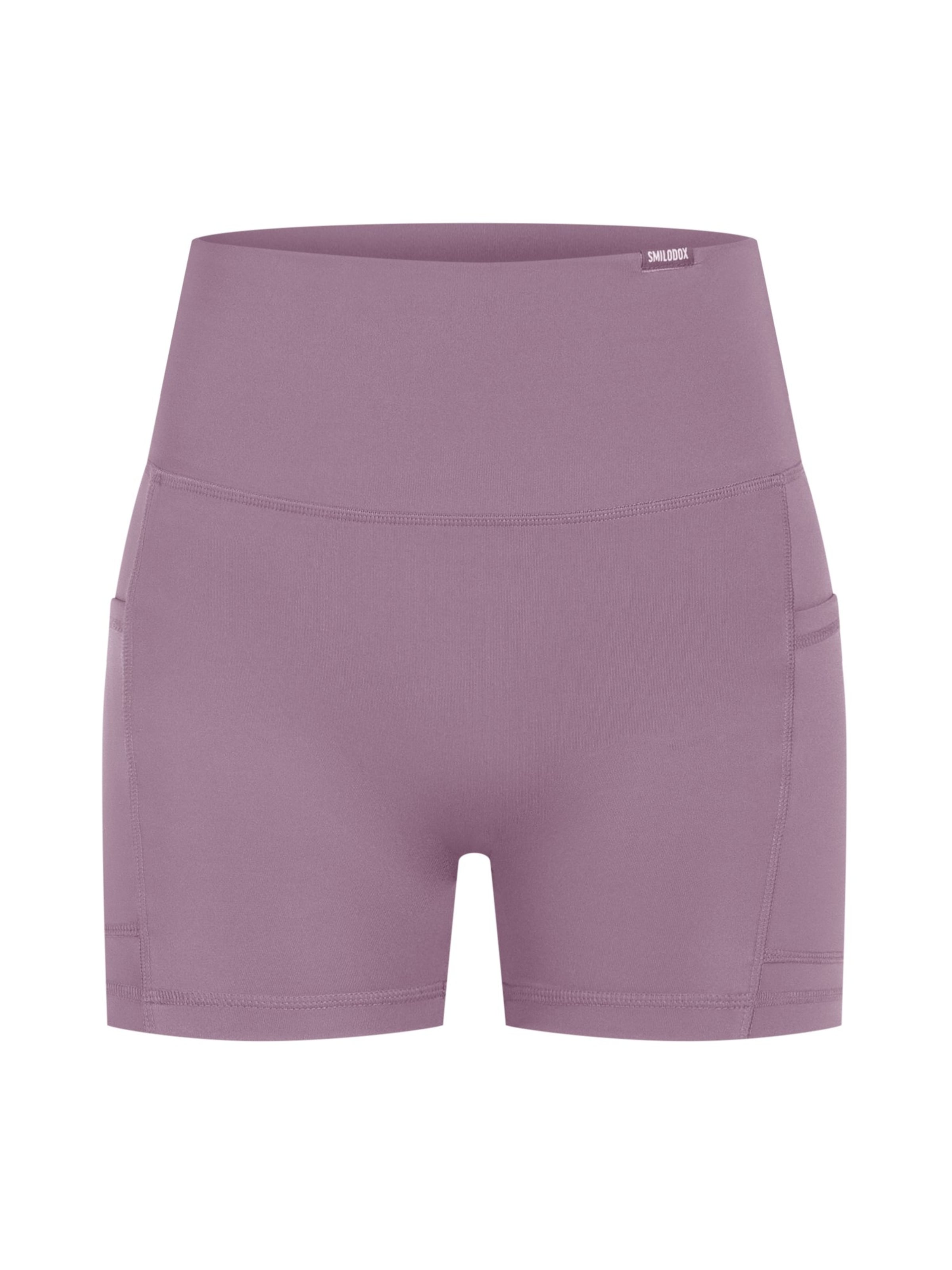 Smilodox Slimfit Shorts with Pockets ' Josie ' in Lila: Vorderseite