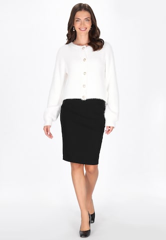 Cardigan Usha en blanc