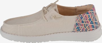 Chaussure à lacets HEY DUDE en blanc : devant