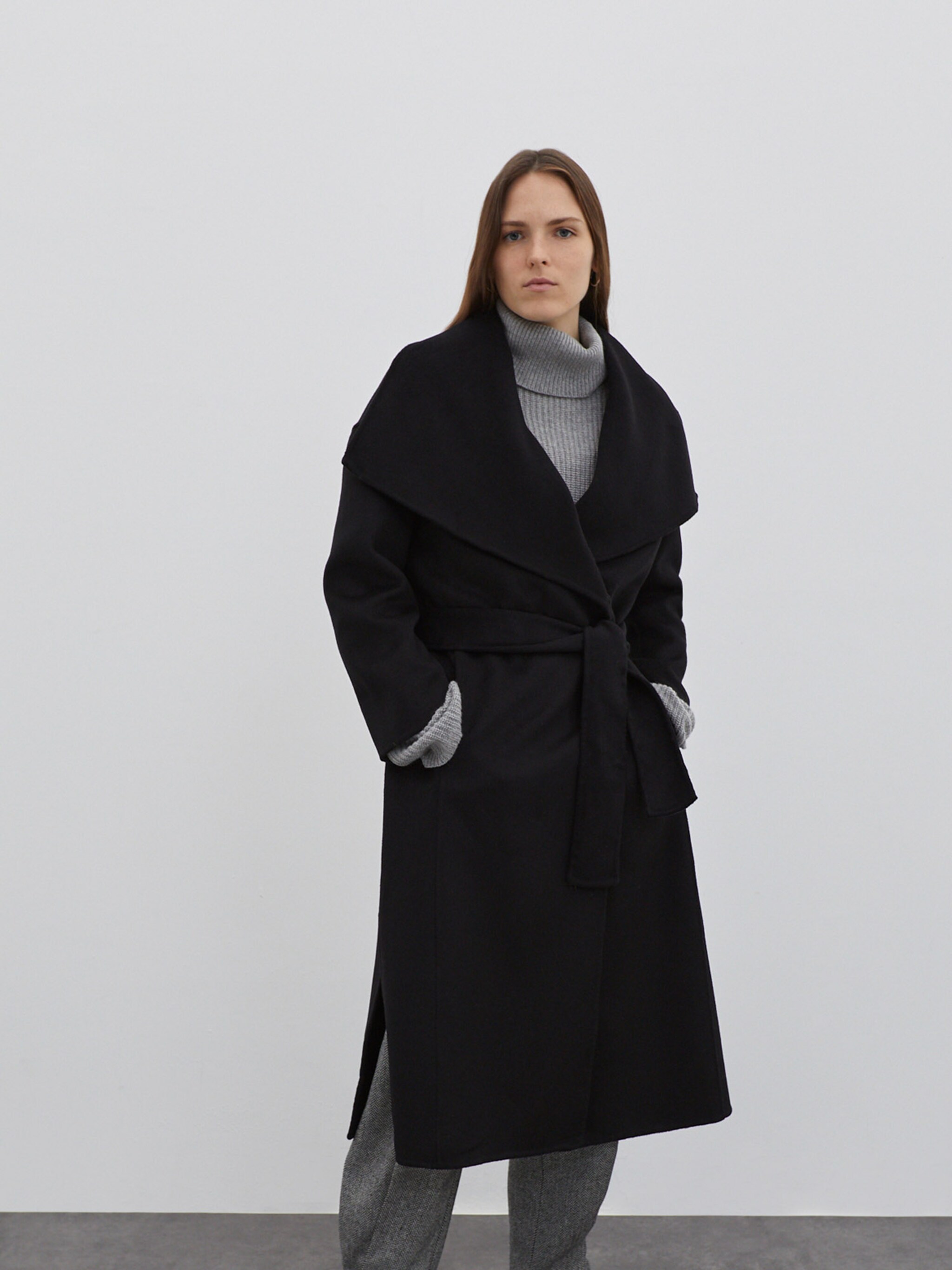 EDITED Producten Tussenmantel 'Rosalie' Zwart