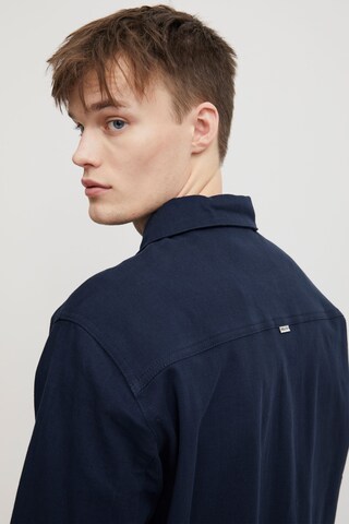 BLEND Between-season jacket in Blue
