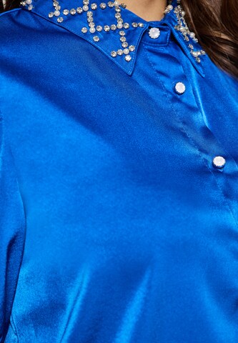 Camicia da donna di faina in blu
