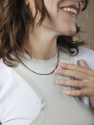 Luxenter Kette 'Piedra Natural'‌‌ in Schwarz