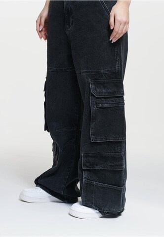 2Y Studios Loosefit Cargojeans 'Mara' in Schwarz