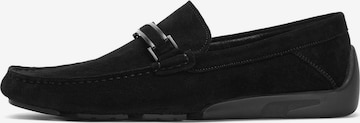 Kazar Moccasins in Black: front