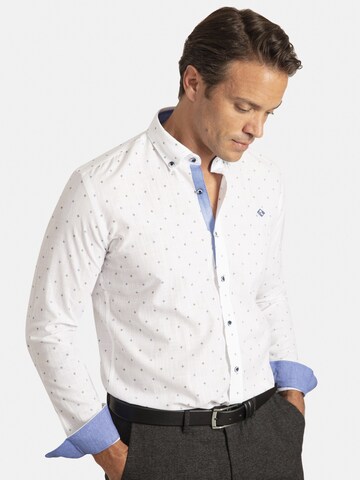 Coupe regular Chemise 'Browy' Sir Raymond Tailor en blanc