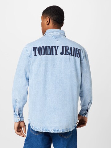 Tommy Jeans Regular fit Ing - kék