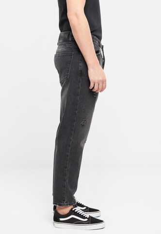 2Y Premium Tapered Jeans in Schwarz