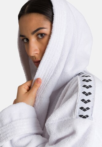 ARENA Athletic Robe 'CORE SOFT ROBE' in White