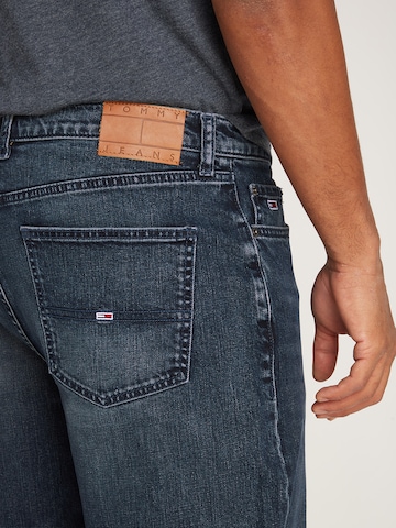 Tommy Jeans Tapered Τζιν 'Isaac' σε μπλε
