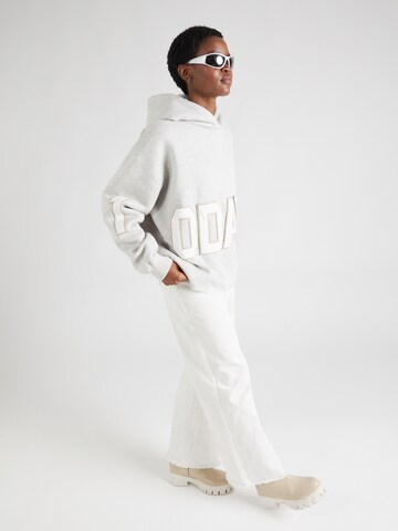 10Days Sweatshirt in Grau