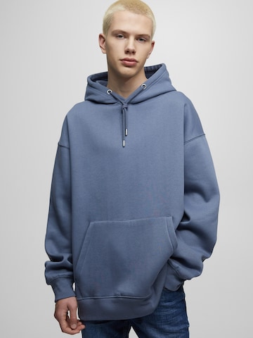 Pull&Bear Sweatshirt i blå