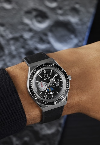 Orologio analogico 'NASA' di TIMEX in nero: frontale