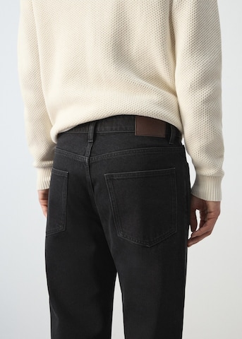MANGO MAN Tapered Jeans 'Sammy' in Black
