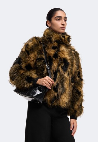 RINO & PELLE - Chaqueta de entretiempo 'Ambra' en marrón: lado